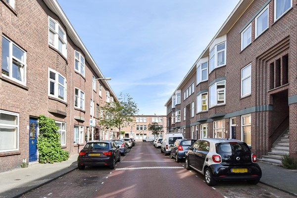 Onder bod: Watervlierstraat 45, 2563 PV Den Haag